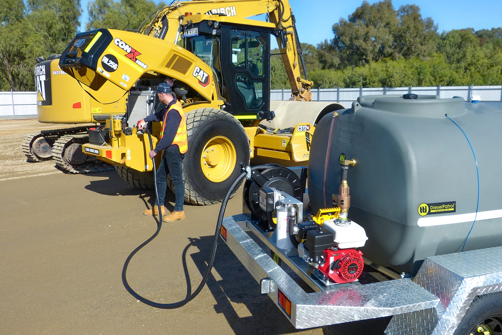 1500L DieselPatrol15™ Diesel Fuel Trailer (Single Axle) - Image 6