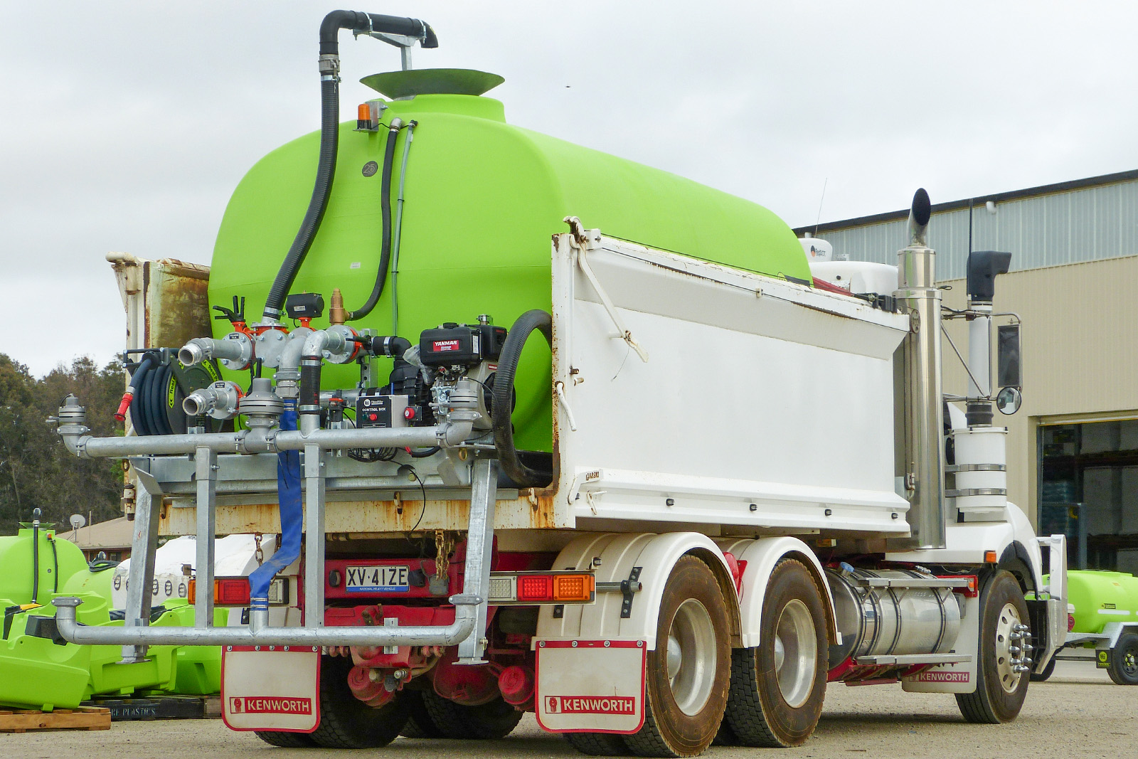 13000L FloodRite™ Slip On Water Cart - Image 11