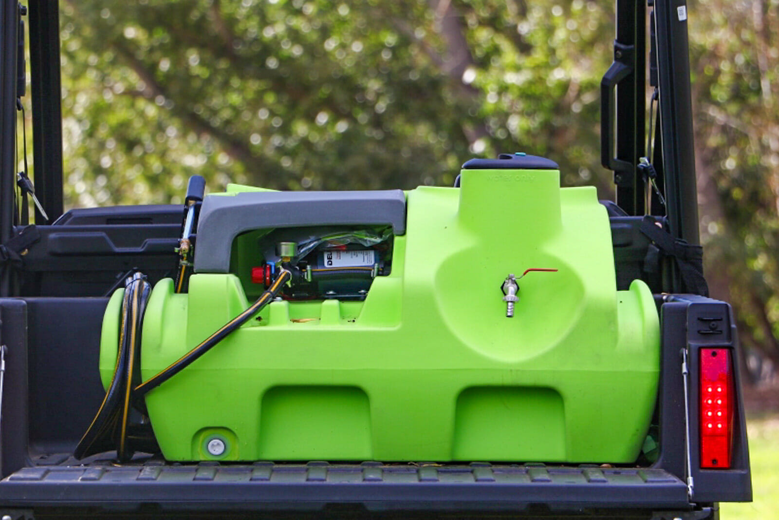 150L OnDeck™ UTV Sprayer (12v Pump) - Image 5