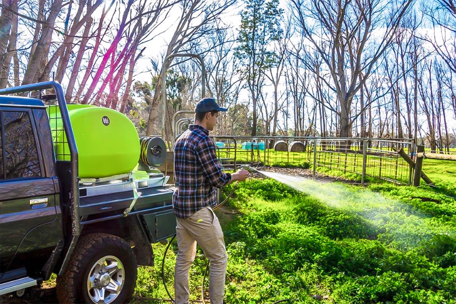 1000L TopCrop™ Slip On Field Sprayer - Image 5