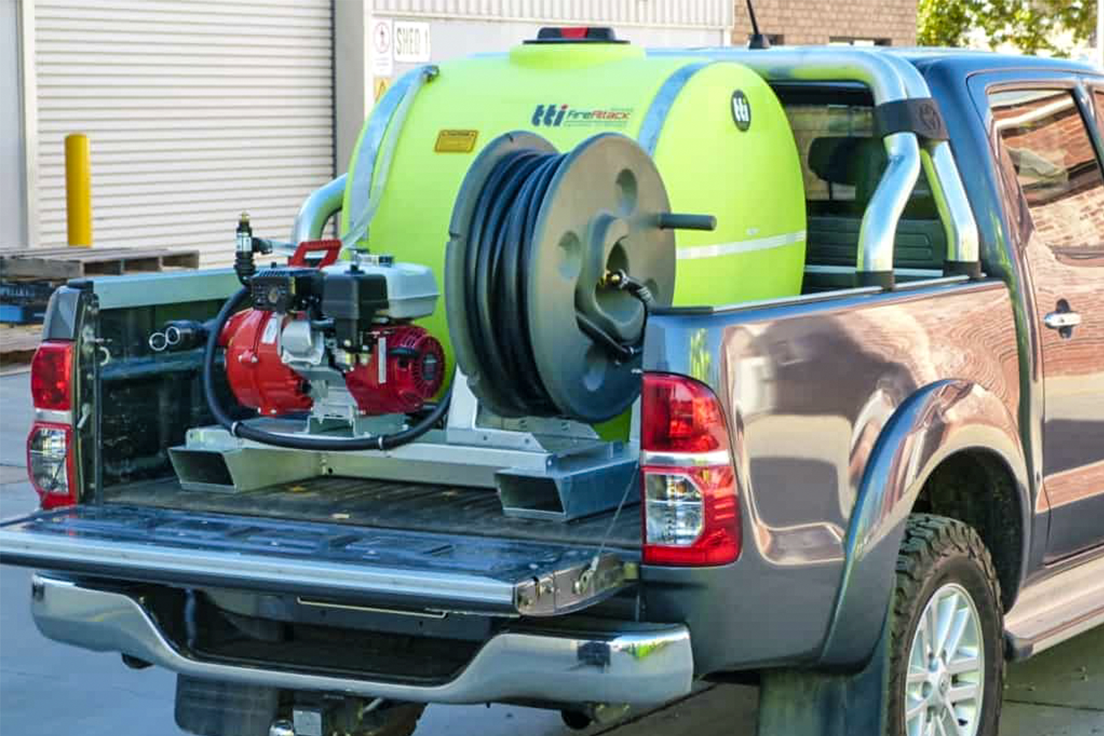 400L TopCrop™ Slip On Field Sprayer (Short) - Image 8