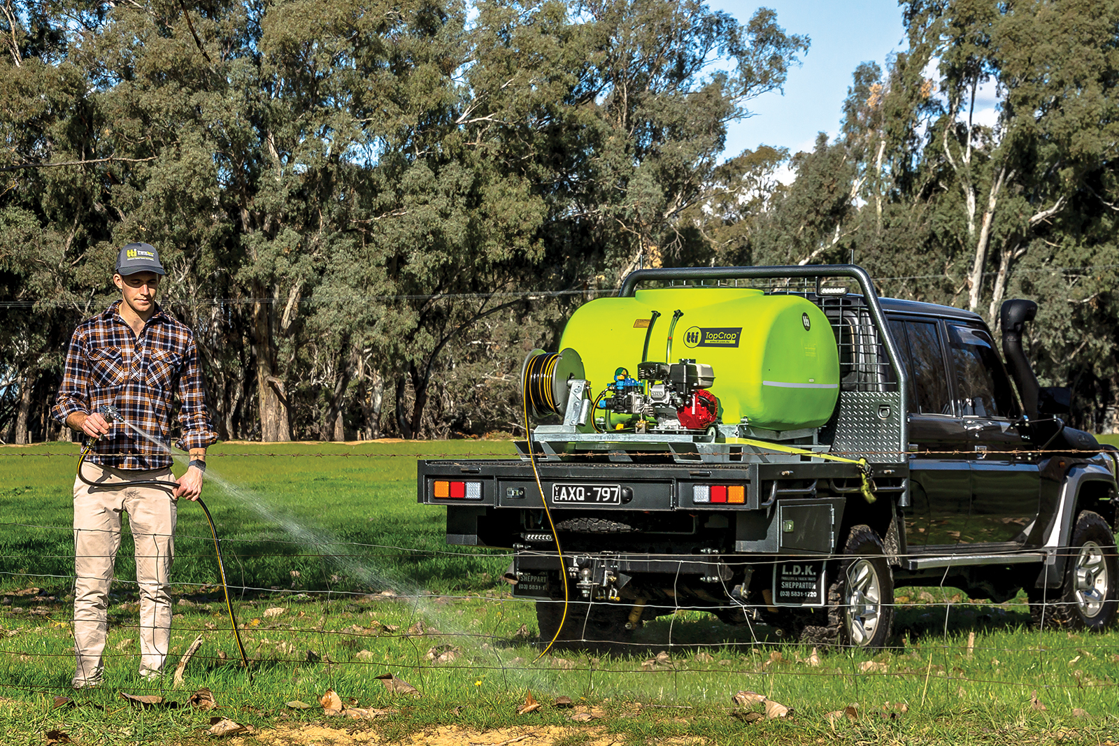 1000L TopCrop™ Slip On Field Sprayer - Image 6