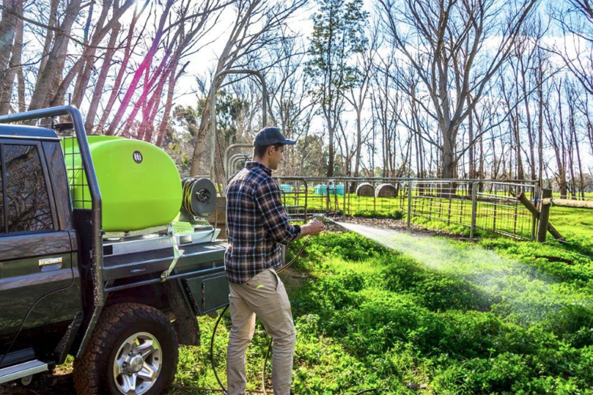 400L TopCrop™ Slip On Field Sprayer (Short) - Image 5