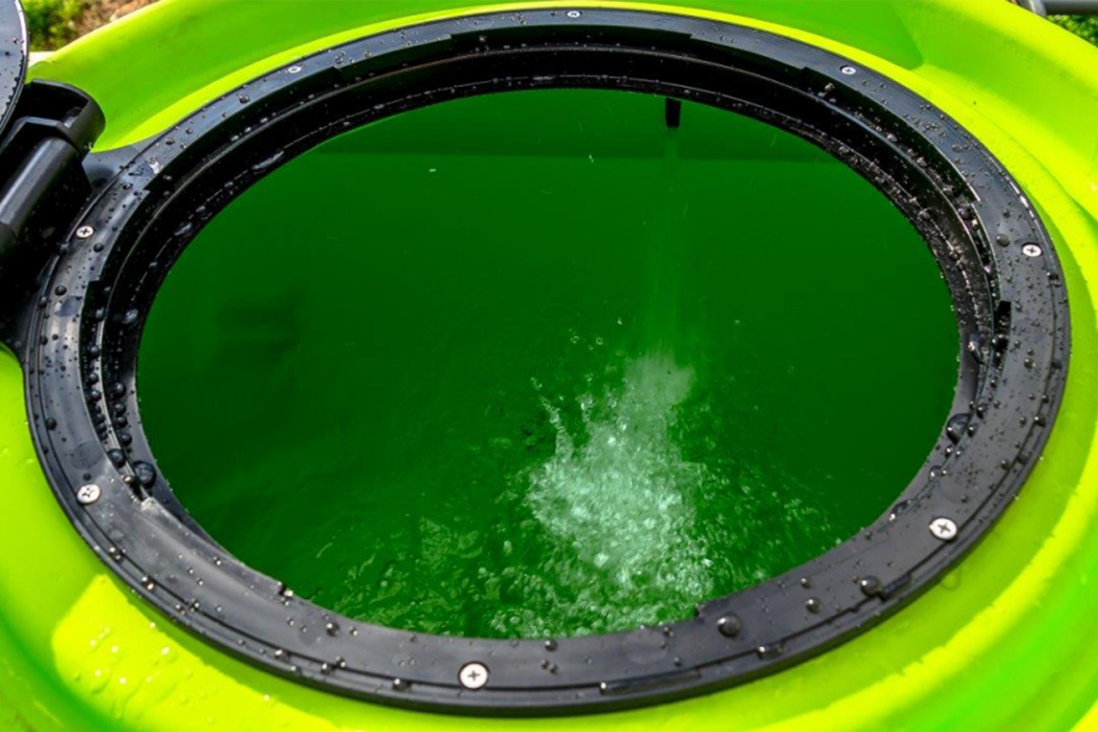 800L TopCrop™ Slip On Field Sprayer - Image 9