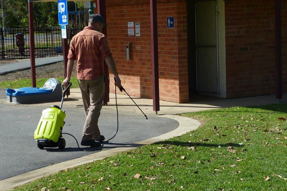 16L WeedMasta™ Rechargeable Backpack/Trolley Sprayer - Image 7