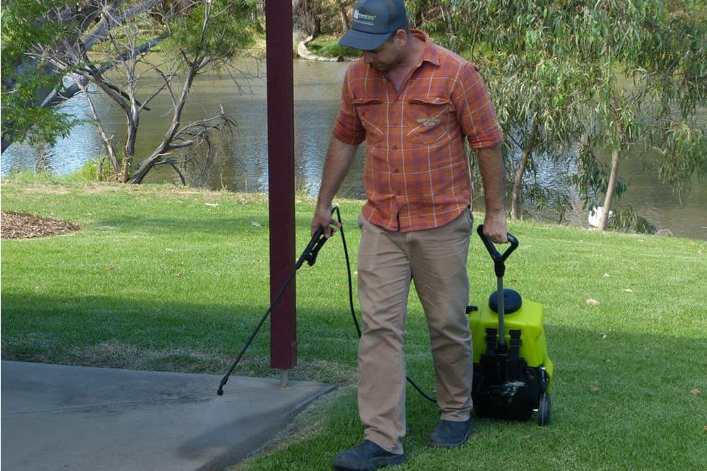 16L WeedMasta™ Rechargeable Backpack/Trolley Sprayer - Image 5