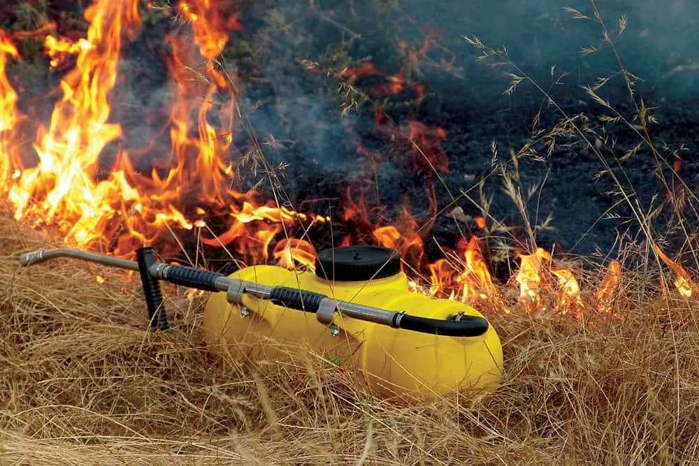 StandBy10™ - 10L Tractor-Mount Portable Hand-Held Fire Fighter - Image 6