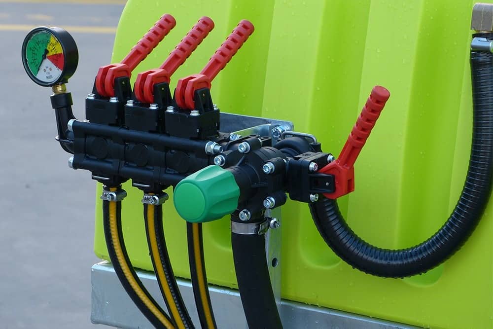 400L LinkOn™ 3PL Tractor Boom Sprayer - Image 13