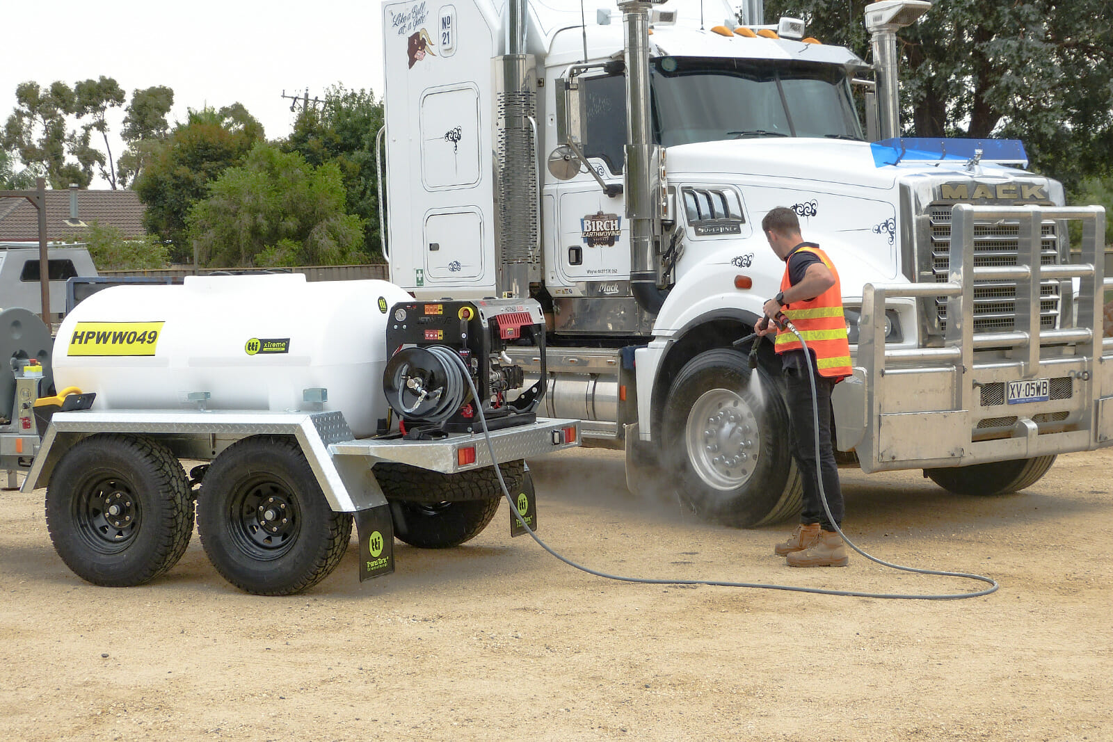 1000L xTreme™ Pressure Cleaning Trailer - Image 8