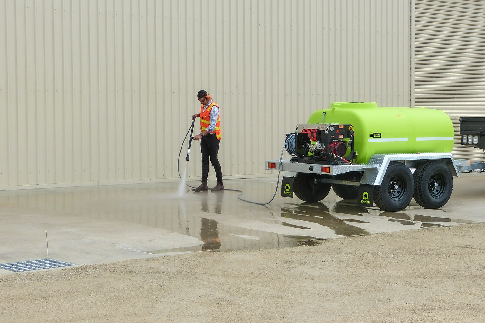 1000L xTreme™ Pressure Cleaning Trailer - Image 6