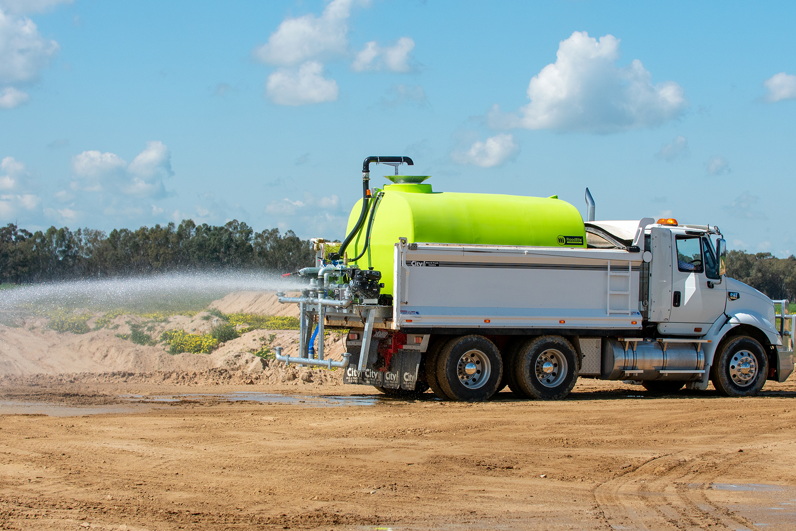 10000L FloodRite™ Slip On Water Cart - Image 6