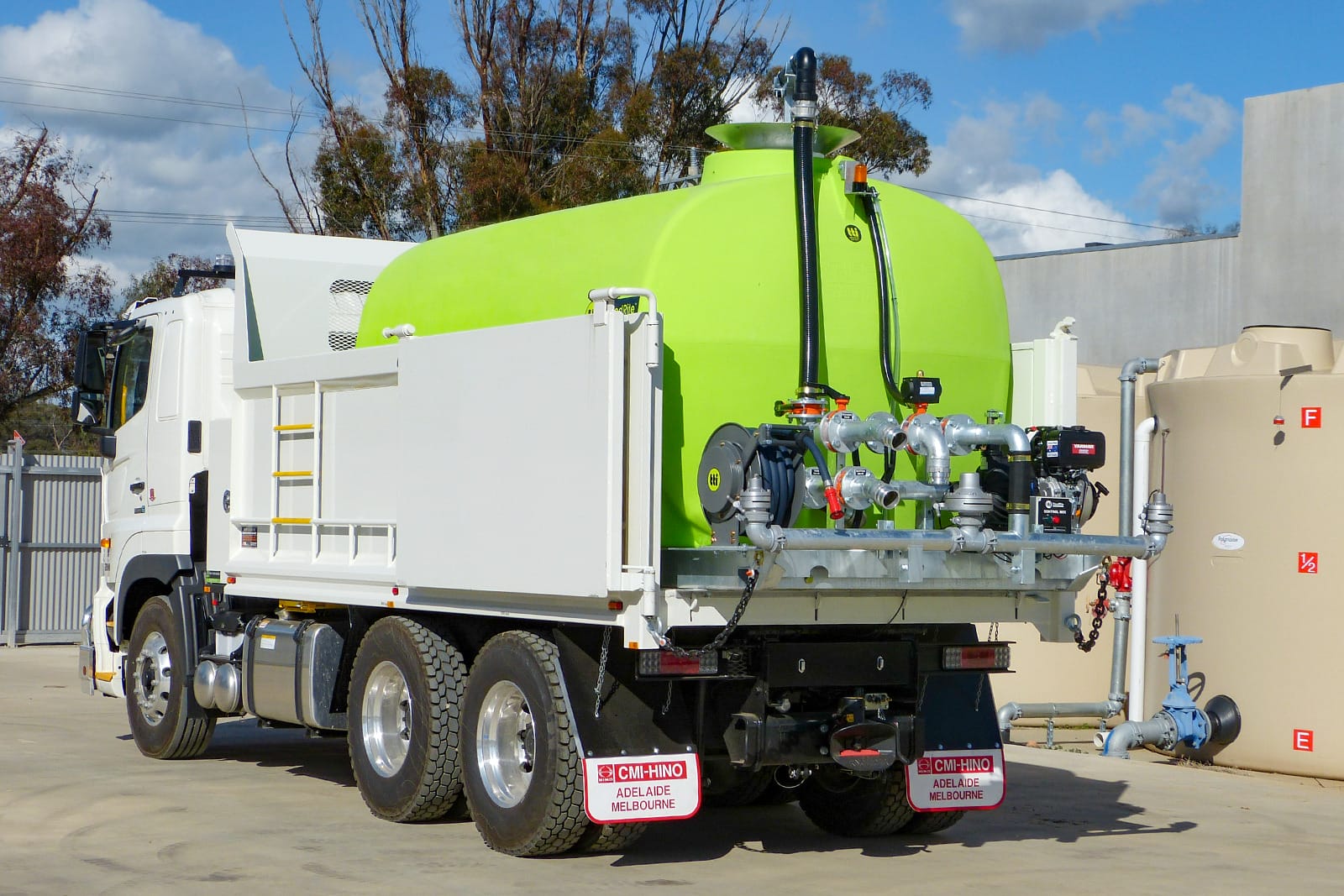 17000L FloodRite™ Slip On Water Cart - Image 9