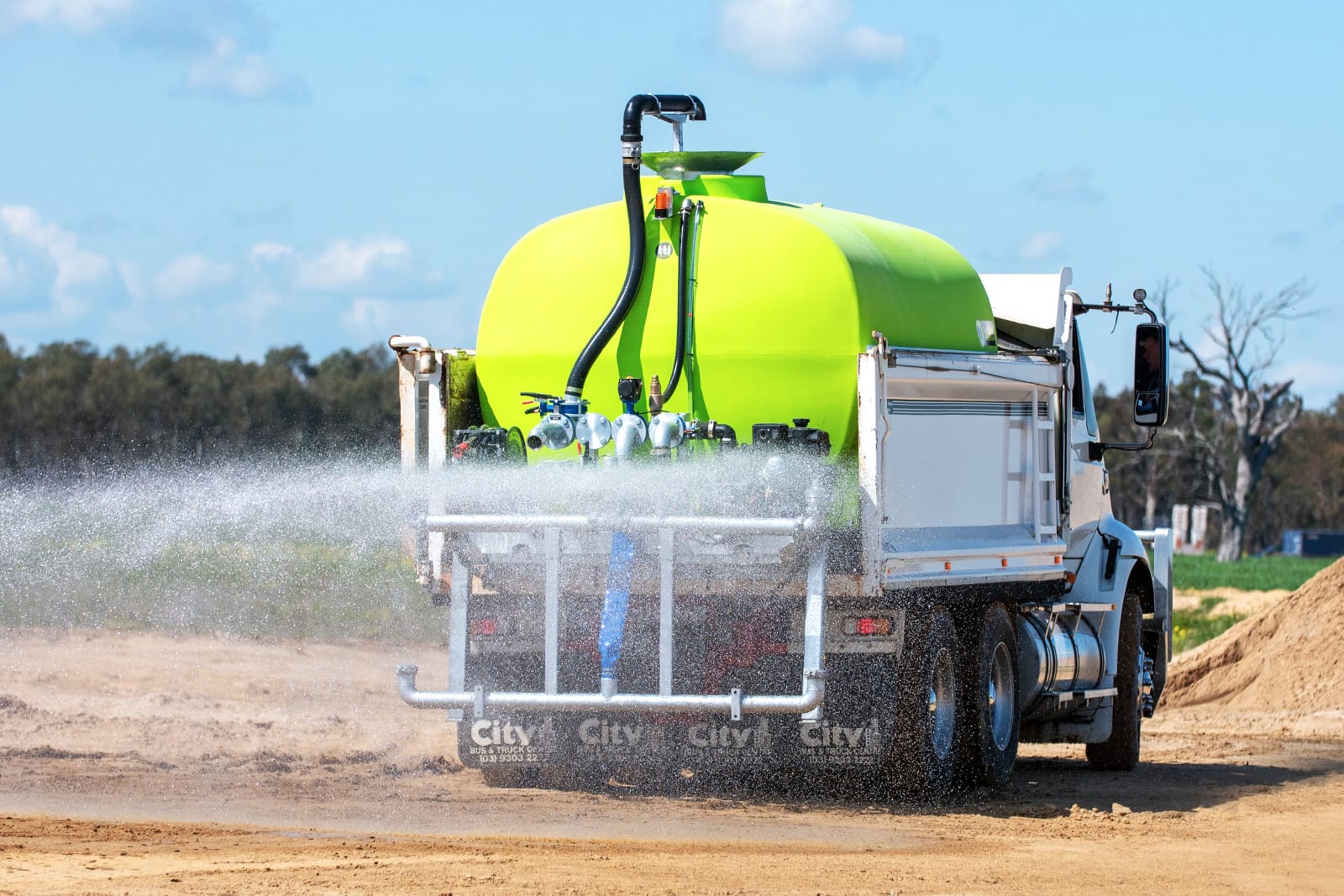 17000L FloodRite™ Slip On Water Cart - Image 5