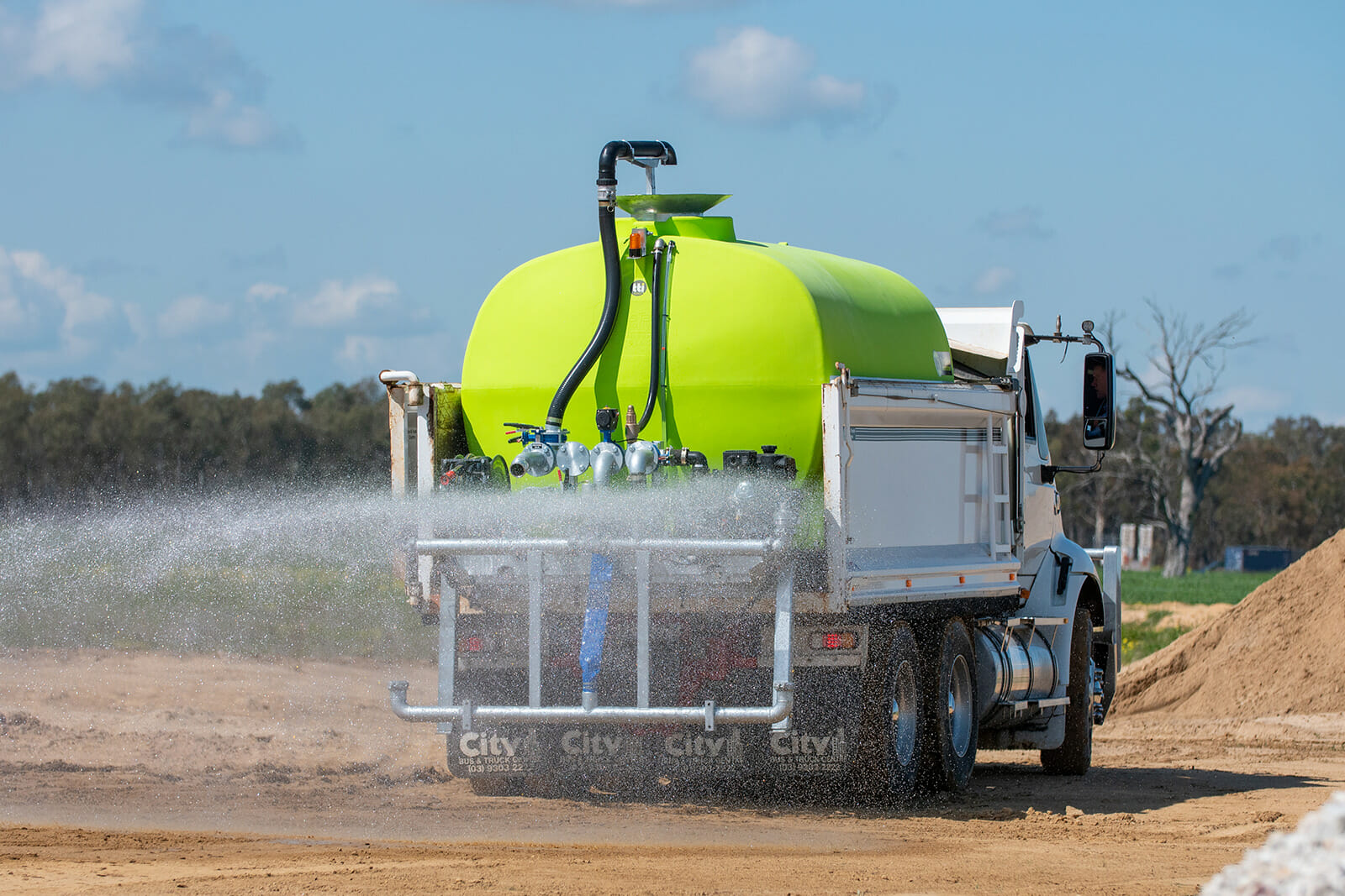 8000L FloodRite™ Slip On Water Cart - Image 5