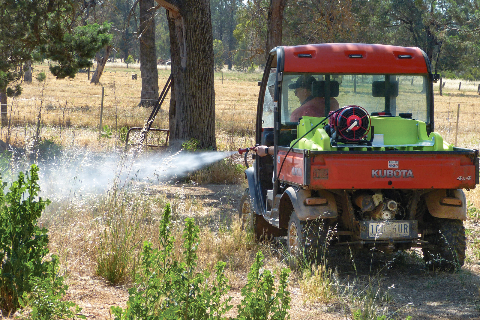 300L OnDeck™ UTV Sprayer (Honda GX35) - Image 6