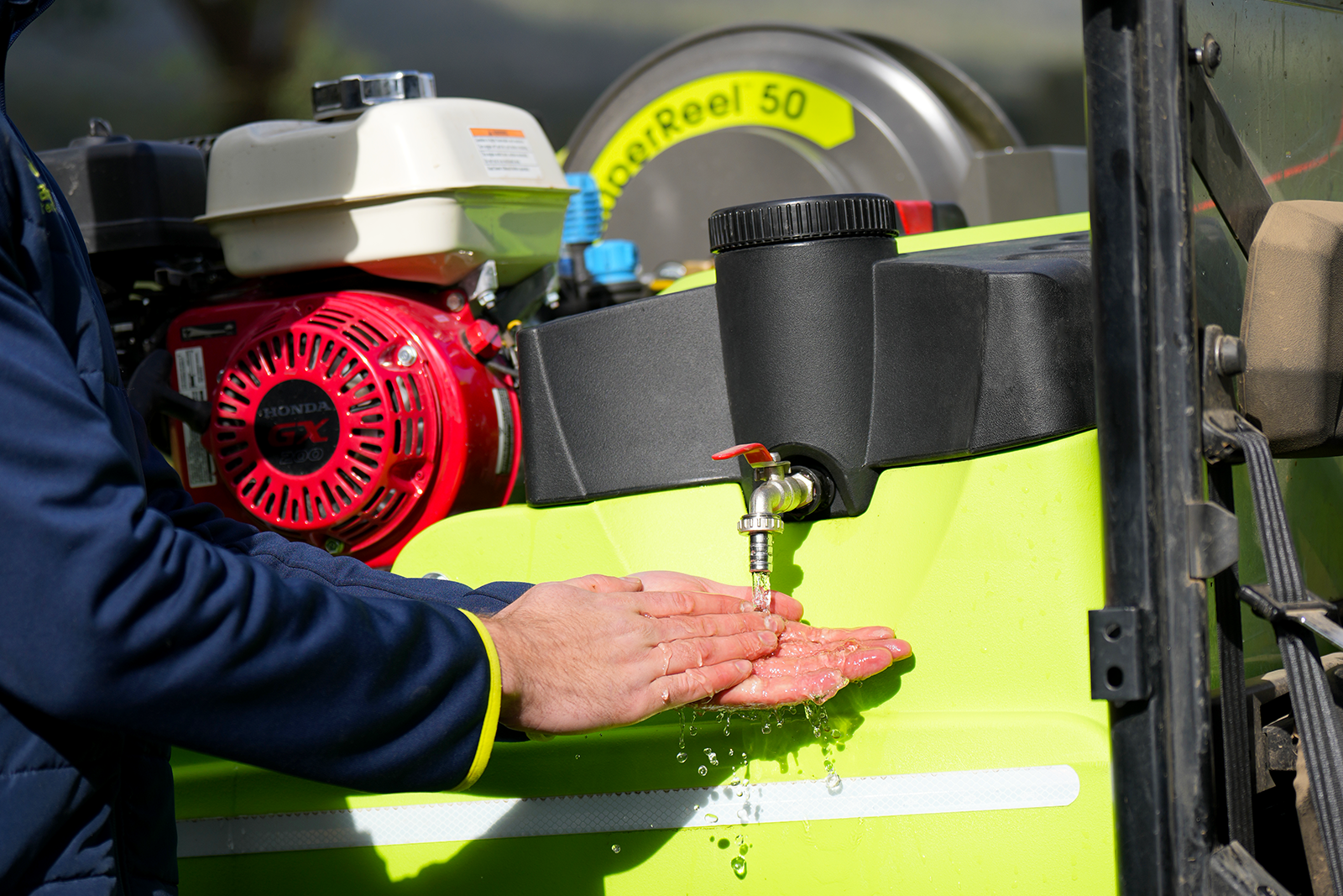 300L OnDeck™ UTV Sprayer (Honda GX200 & 50m SuperReel™) - Image 16