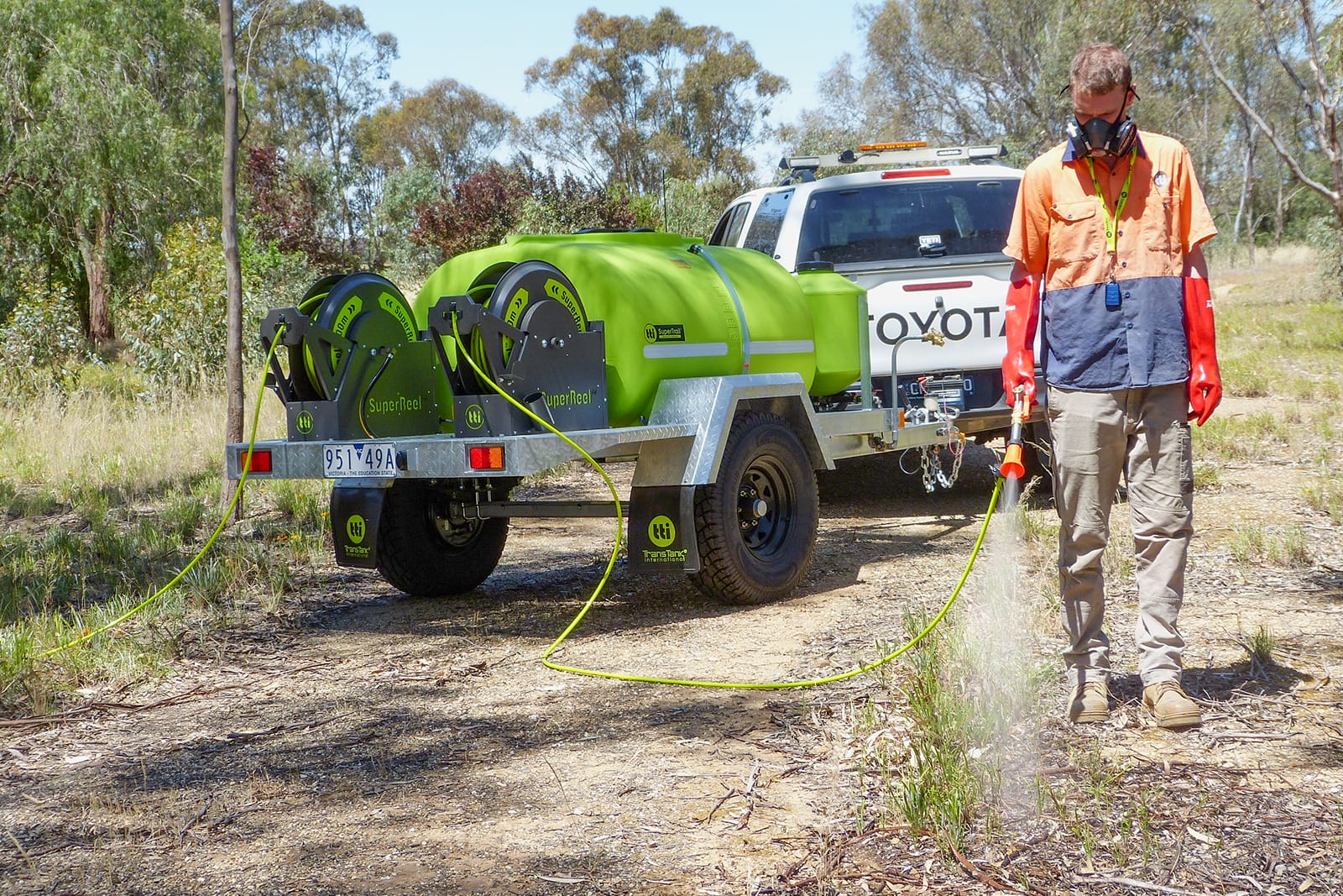 1000L SuperTrail™ Trailed Sprayer with Twin SuperReel™ - Image 4