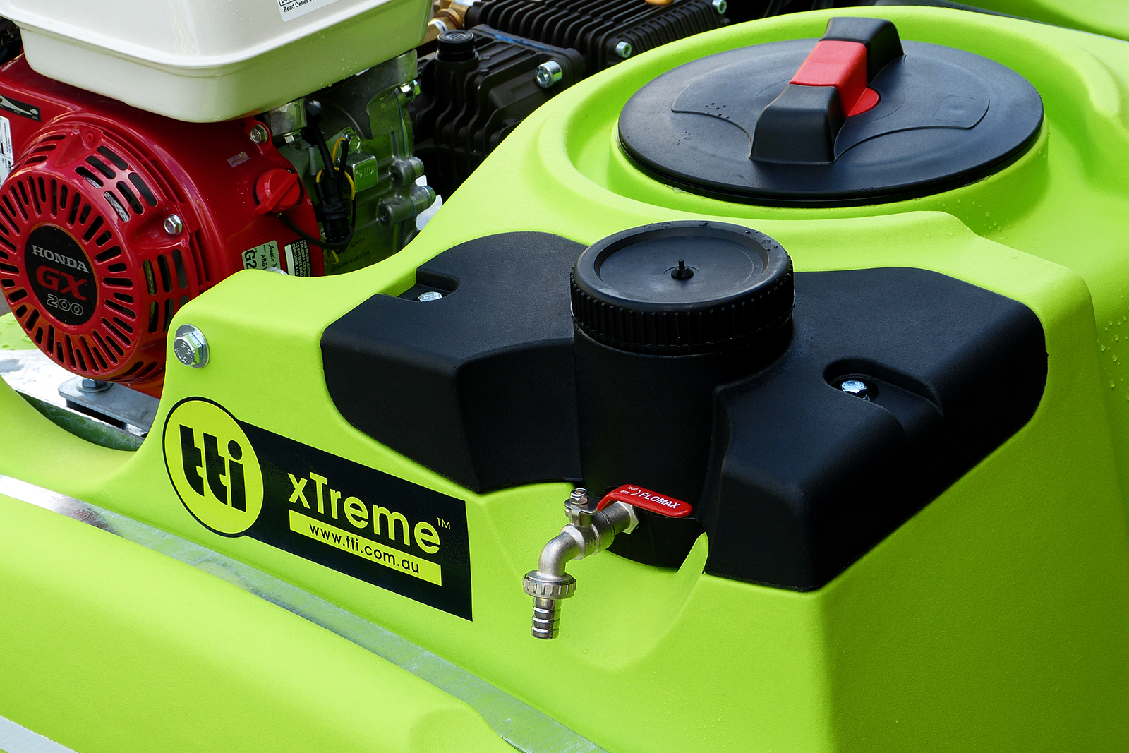 xTreme™ Pressure Cleaning Skid – 300L xTreme Pressure Cleaner - Image 9