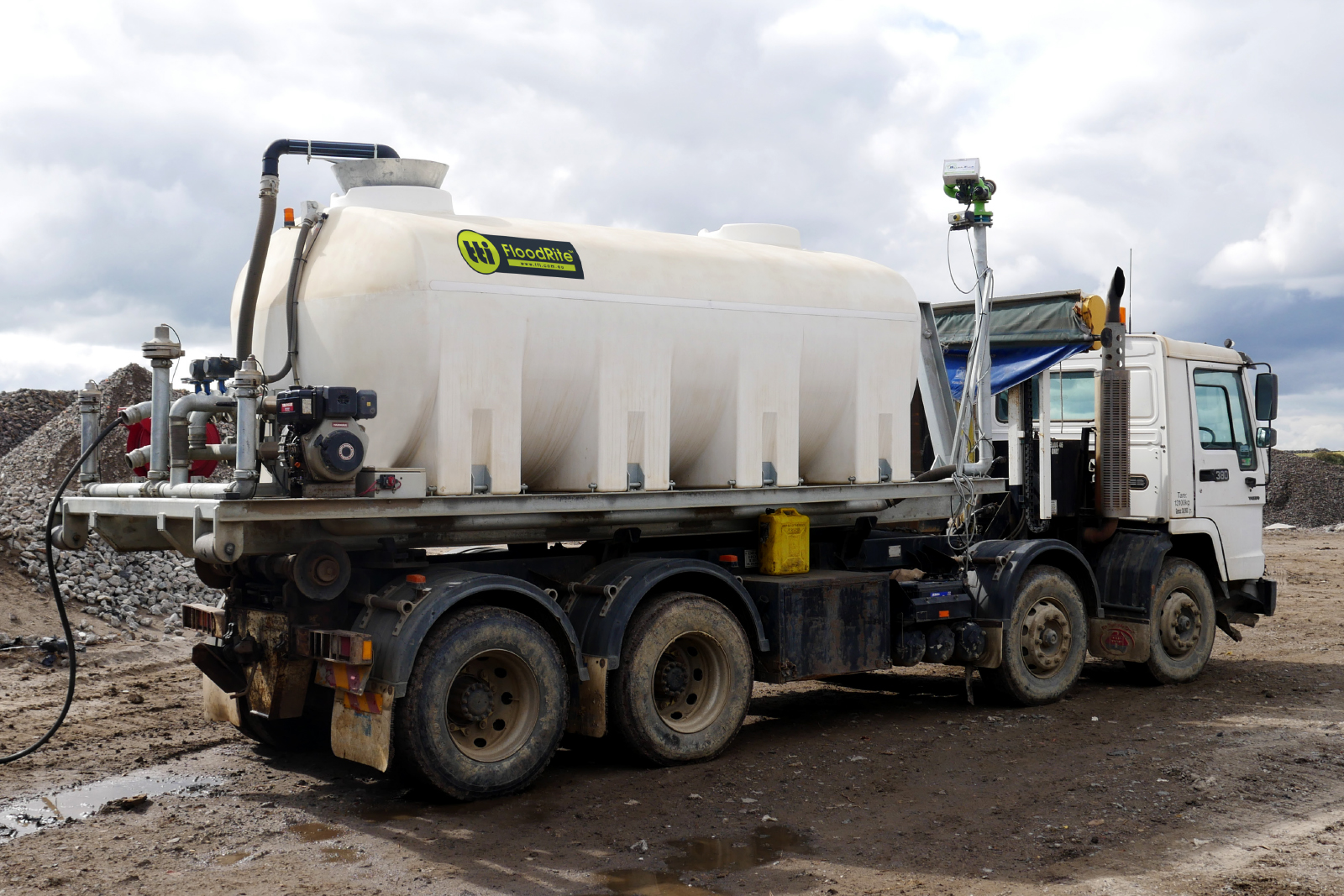 13000L HookLift Water Cart - Image 6